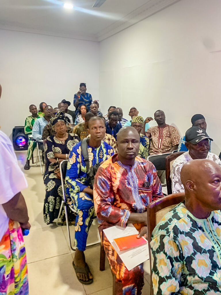 Résilience Communautaire face aux Défis Climatiques au Bénin